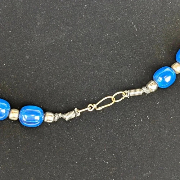 Vintage Chunky Blue Beaded Pendant Necklace - Picture 5 of 6